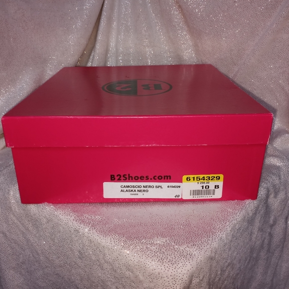 B2 (Browns shoes) stiletto booties - Picture 11 of 11